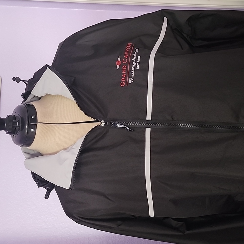 NWOT Beacon Point Grand Canyon Railway & Hotel Wind Breaker Jacket Size …